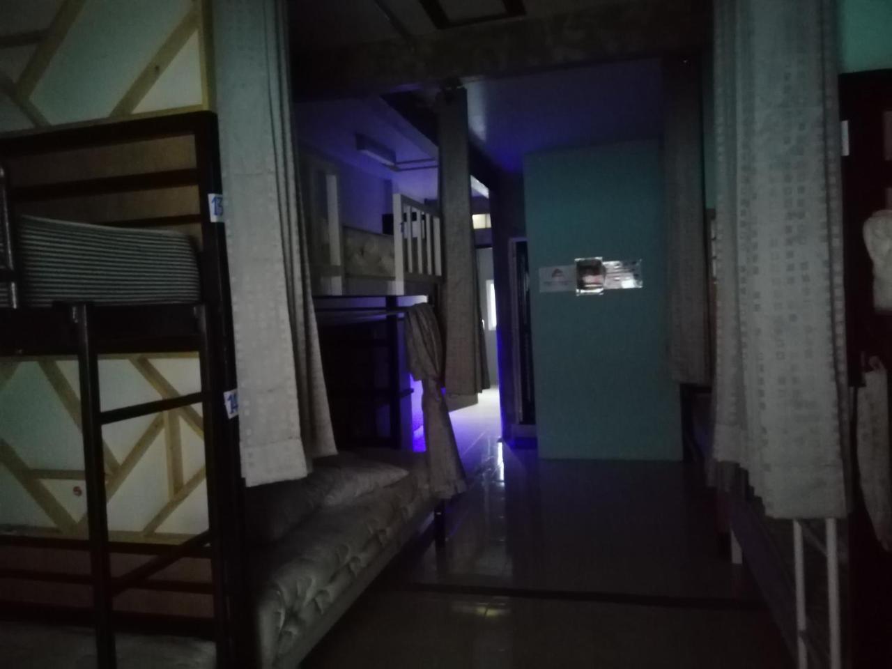 Neverland Dorm Islas Phi Phi Exterior foto