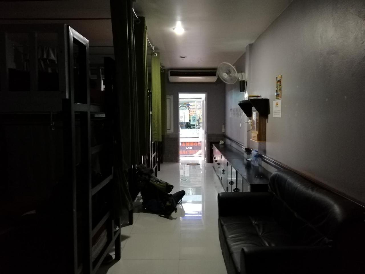 Neverland Dorm Islas Phi Phi Exterior foto